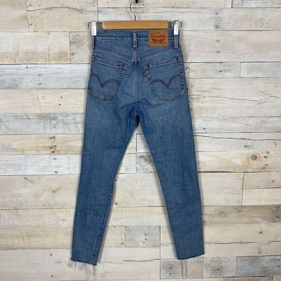 Levi Strauss Wedgie Skinny Slim Jeans Blue Rip 24 - Picture 5 of 10